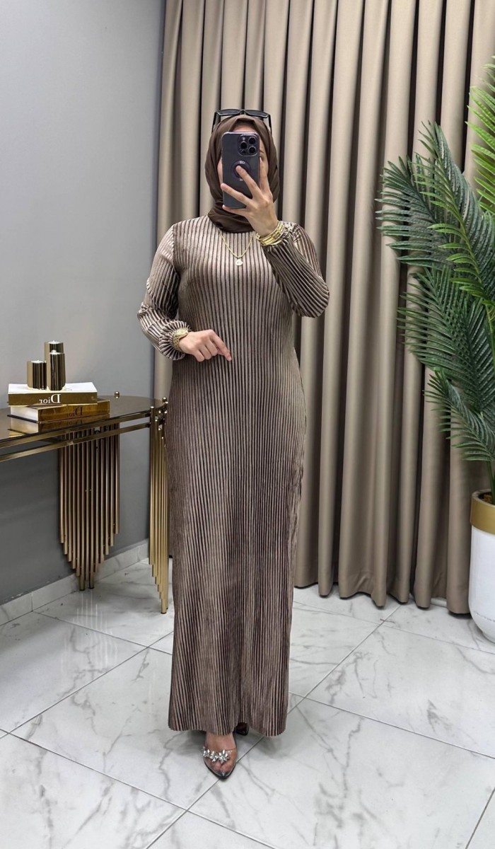 Multi Piliseli Kadife Elbise Kahve