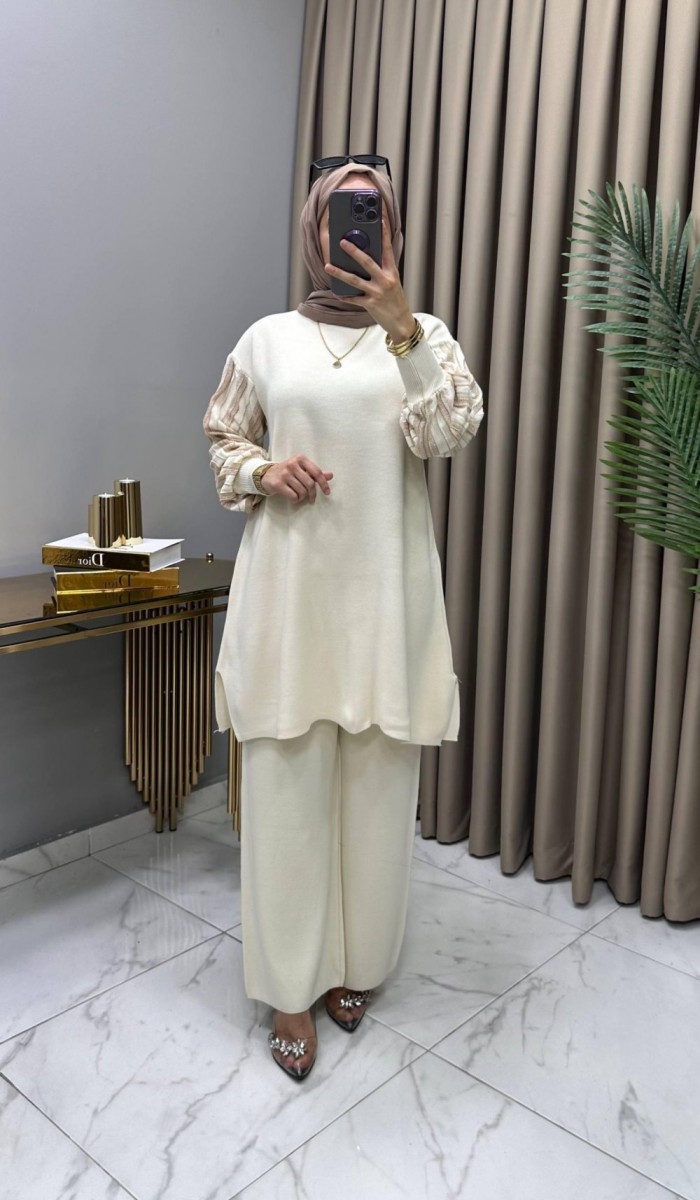 Müjgan Triko Takım Taş