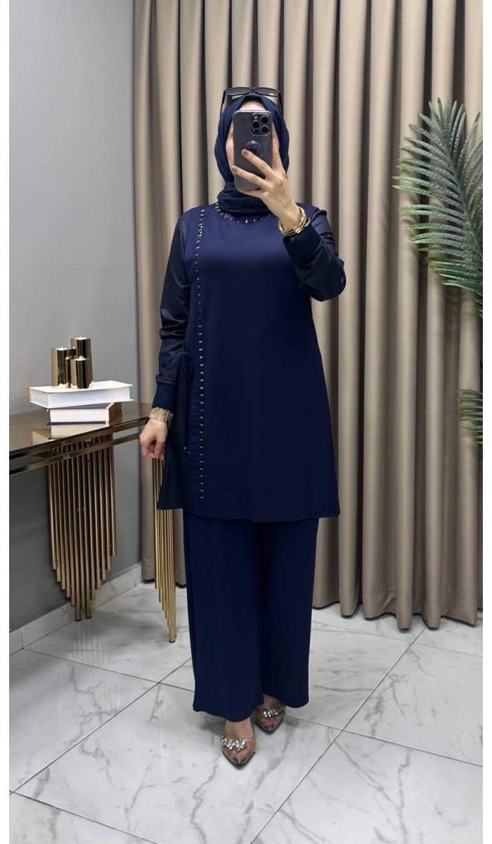 Zerrin Takım Lacivert