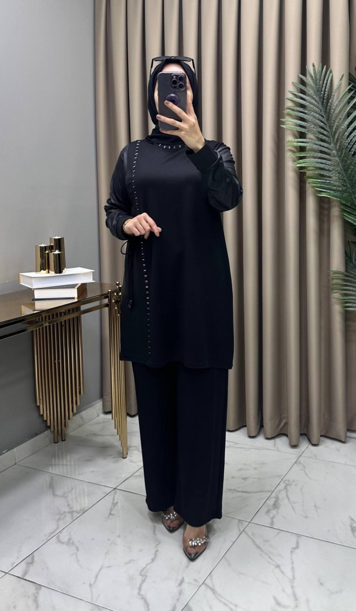 Zerrin Takım Siyah