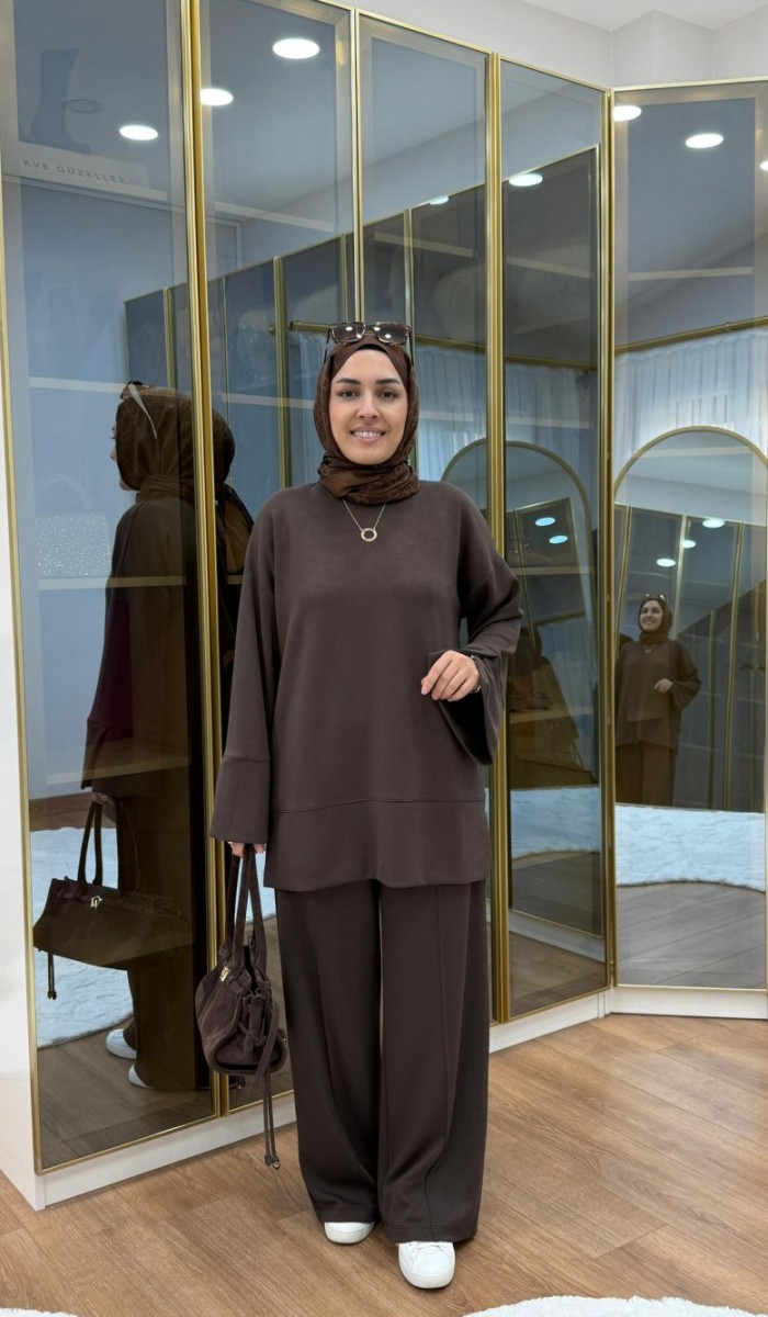 Yırtma Detaylı Oysho İkiiplik Takım Yırtma Detaylı Oysho İkiiplik Takım