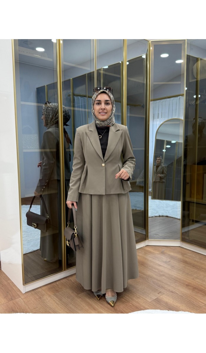 Pile Detaylı Ceket Etekli Takım