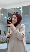 Kapüşonlu yırtmaçlı takım