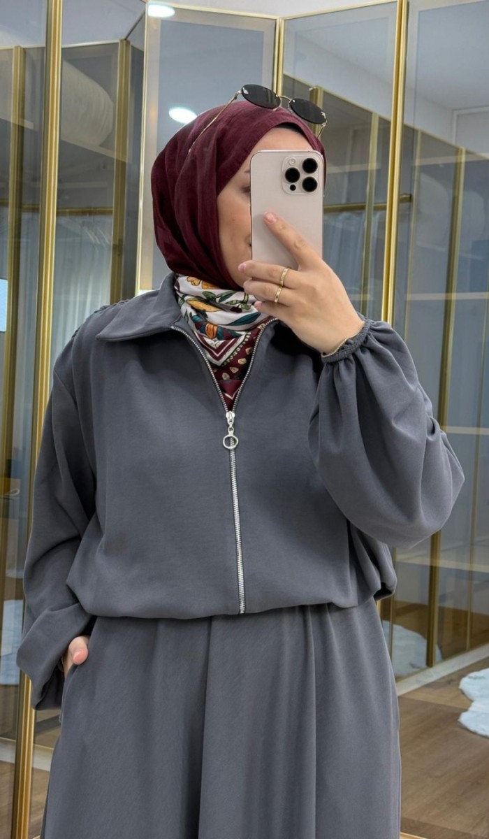 Omuzu Büzgülü Ceket Etek Takım