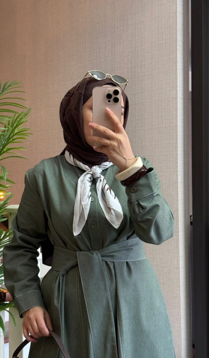 Kontrast Dikişli Kot Elbise